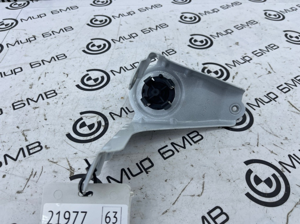 Кронштейн крыла BMW X4 xDrive20d LCI 2023 G02 (B47D20B Перед. Прав.