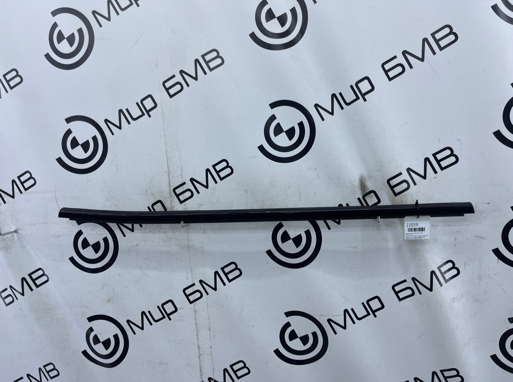 Молдинг стекла двери BMW X5 G05 Задн. Прав.