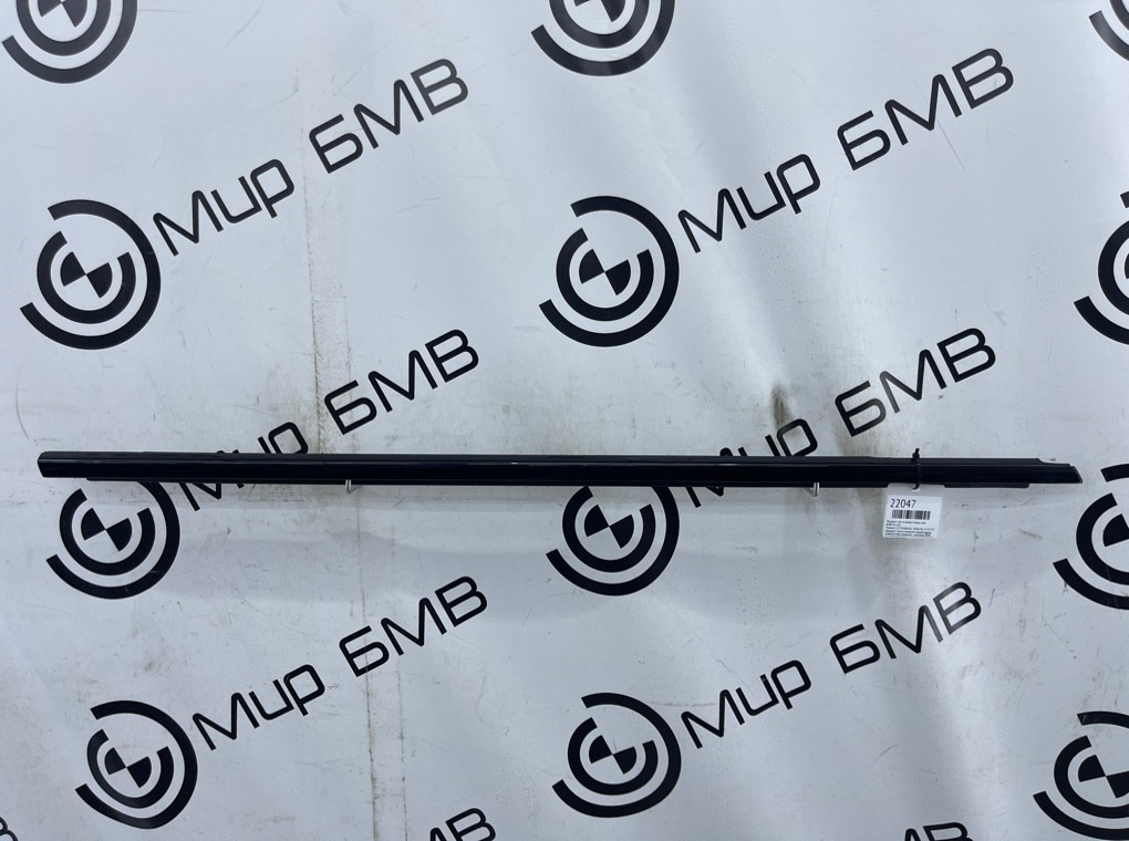 Молдинг стекла двери BMW X5 G05 Перед. Прав.