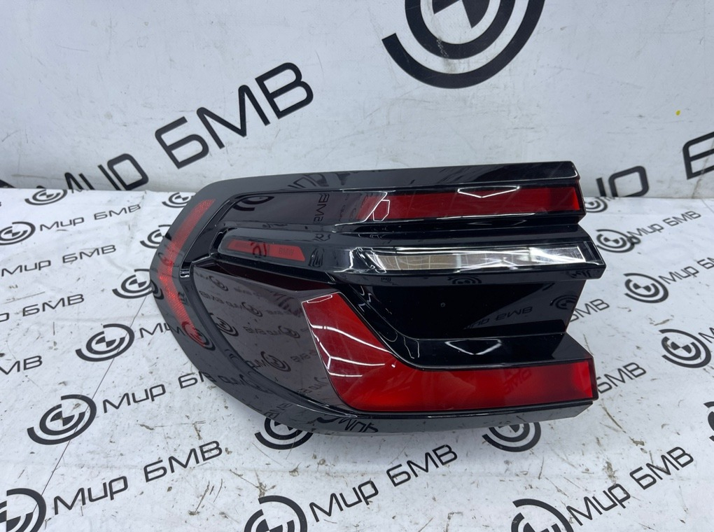 Фонарь задний BMW X7 G07 Лев.