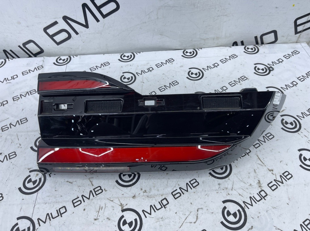 Фонарь задний BMW X7 G07 Лев.