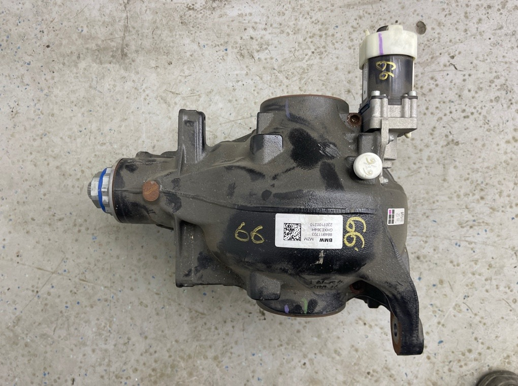 Редуктор заднего моста BMW XM Label 2023 G09 S68B44A