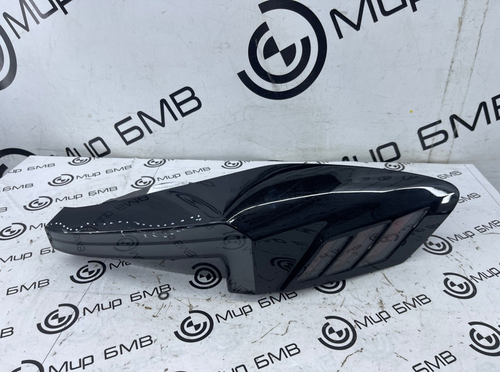 Фонарь задний BMW XM Label 2023 G09 S68B44A Прав.