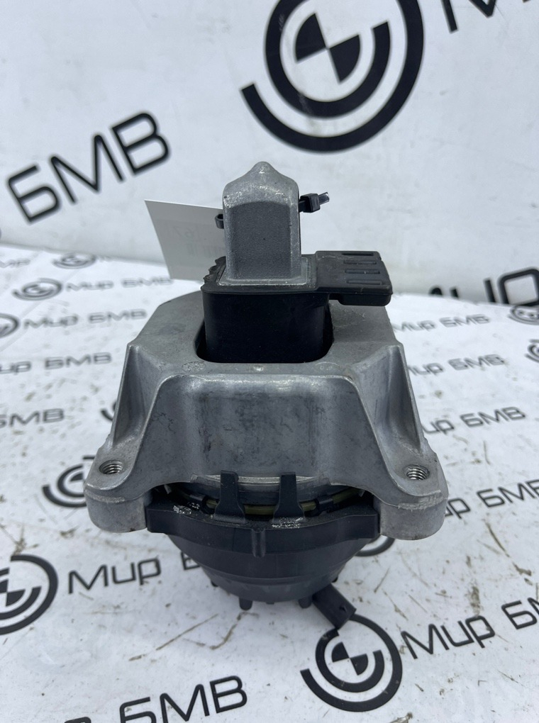 Подушка двигателя BMW X6 xDrive30d M Sport 2023 G06 B57D30B Прав.