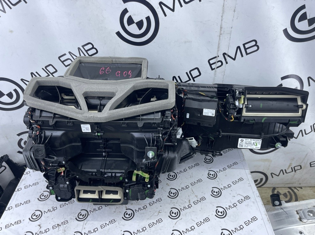 Печка салона BMW XM Label 2023 G09 S68B44A