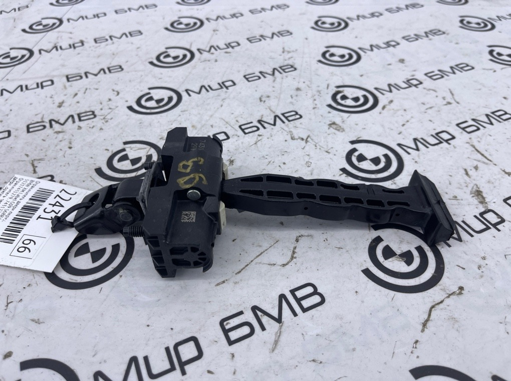 Ограничитель двери BMW XM Label 2023 G09 S68B44A Перед.