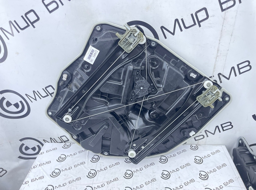 Стеклоподъемник BMW XM Label 2023 G09 S68B44A Задн. Лев.