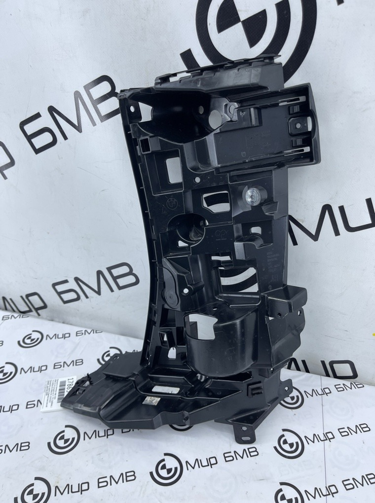Кронштейн бампера BMW X5 M Competition LCI 2023 F95 S68B44A Задн. Прав.